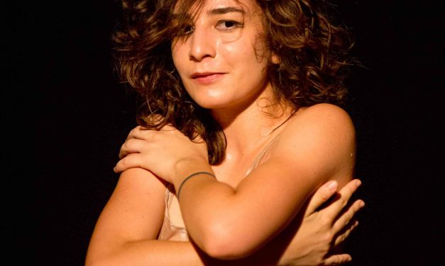 Espaço Cultural Renato Russo apresenta a premiada peça Stanisloves-me