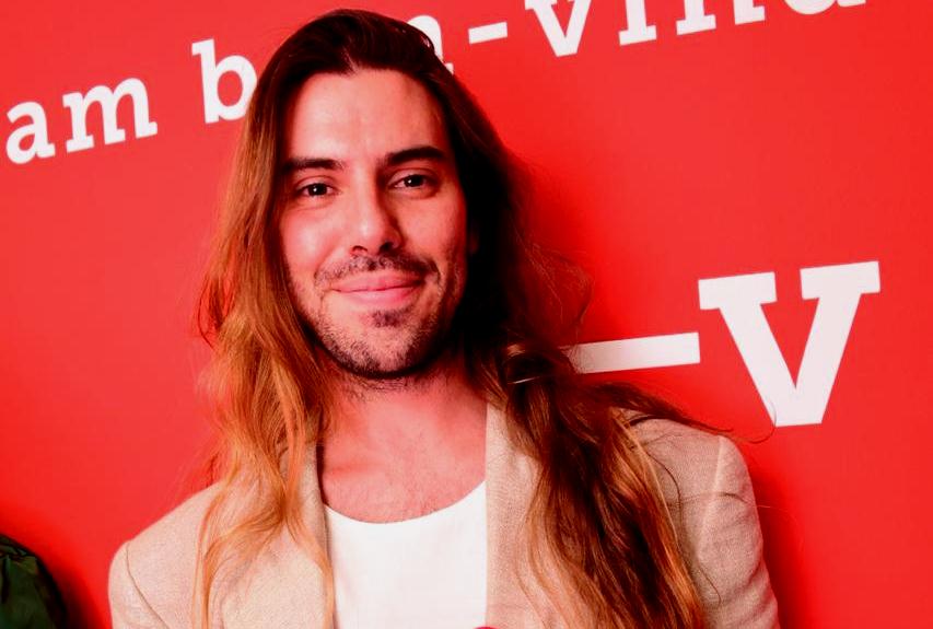Brasileiro concorre no Berlin Music Video Awards com clipe da cantora trans Urias