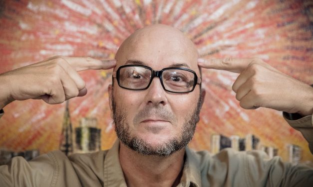 A Cia Brasilienses de Teatro oferece aulas de nova oficina on-line