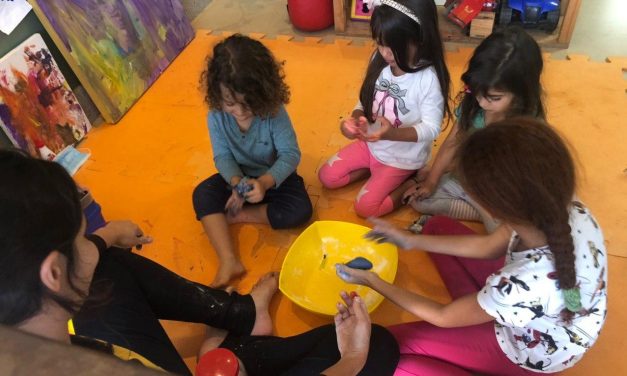 Projeto EscoLar leva nova metodologia de desenvolvimento pedagógico domiciliar para os pais, em tempos de pandemia