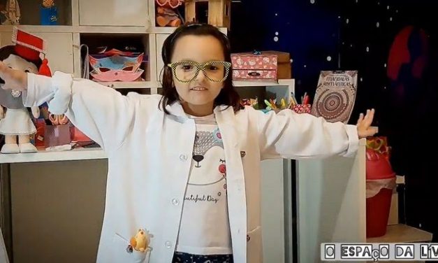 Como o uso da internet pode impactar crianças durante a infância