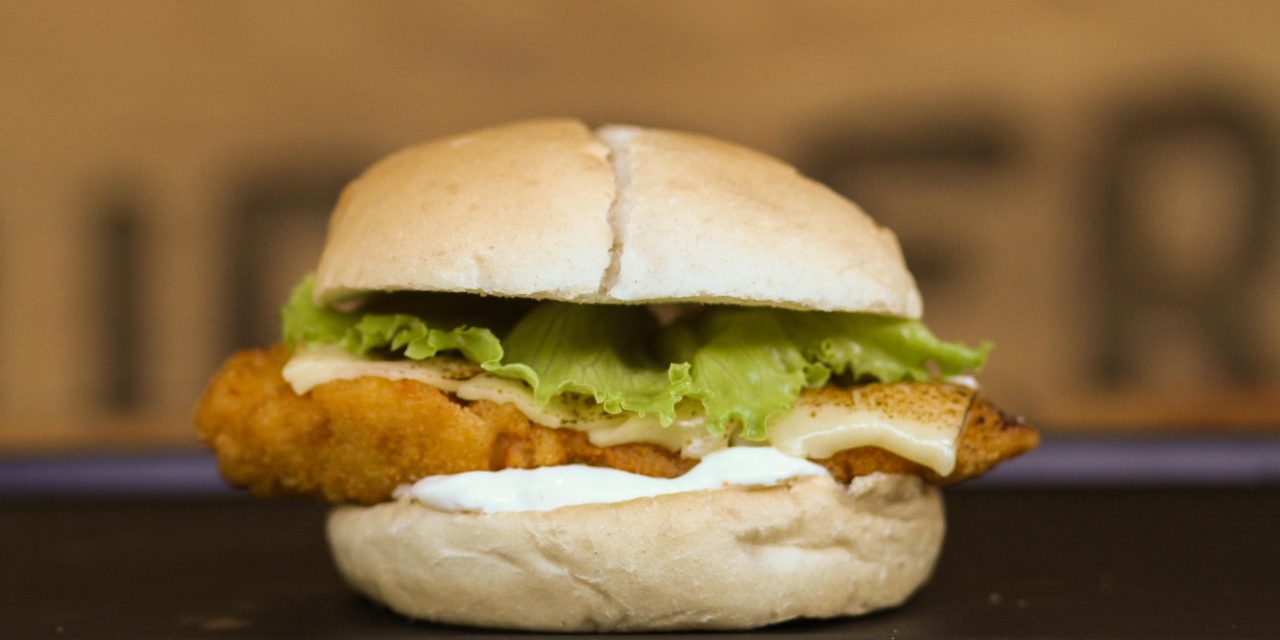 Novo hambúrguer da Ammo Burger vai agradar os amantes de frango