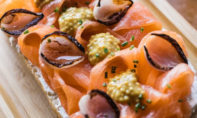 AROMA lança linha de Paninis inédita em Brasília pela mãos do chef Ronny Peterson