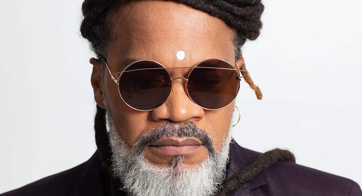 Projeto sexta básica traz Carlinhos Brown e Maskavo para show gratuito no Setor Bancário