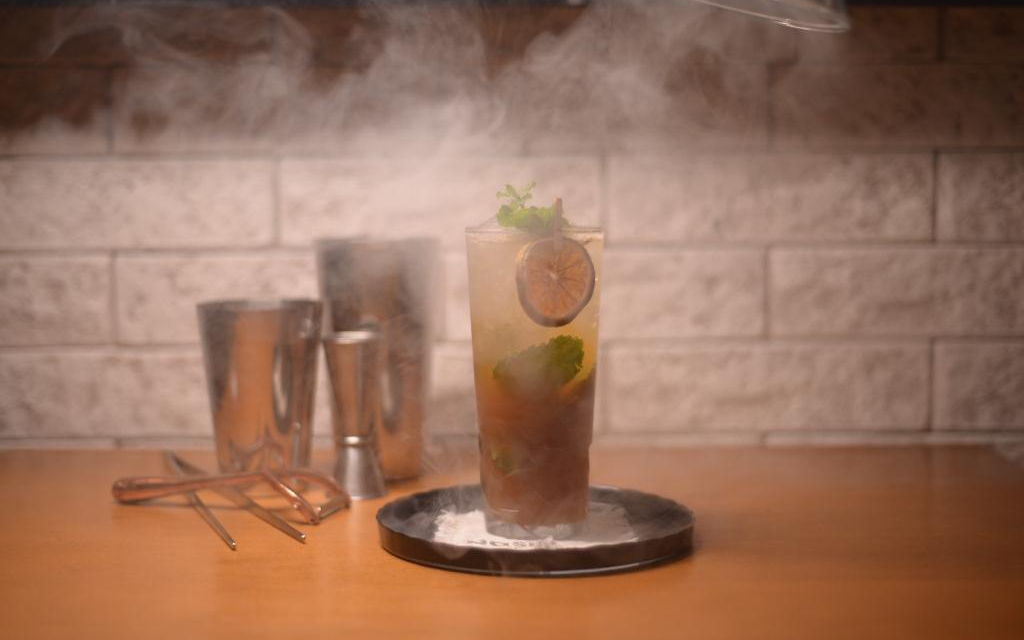 Novo Basic Lounge e Bar apresenta carta de drinks com novidades autorais e opções personalizadas