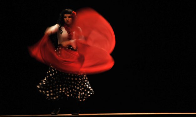 Espetáculo Madame Dolores, A Grande Cartomante