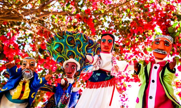 Espetáculo teatral com Mamulengo e Cordel circula em bibliotecas do DF