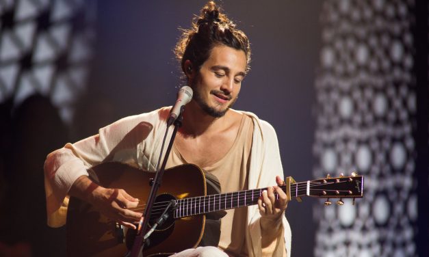 Tiago Iorc vem à Brasília com a turnê Daramô