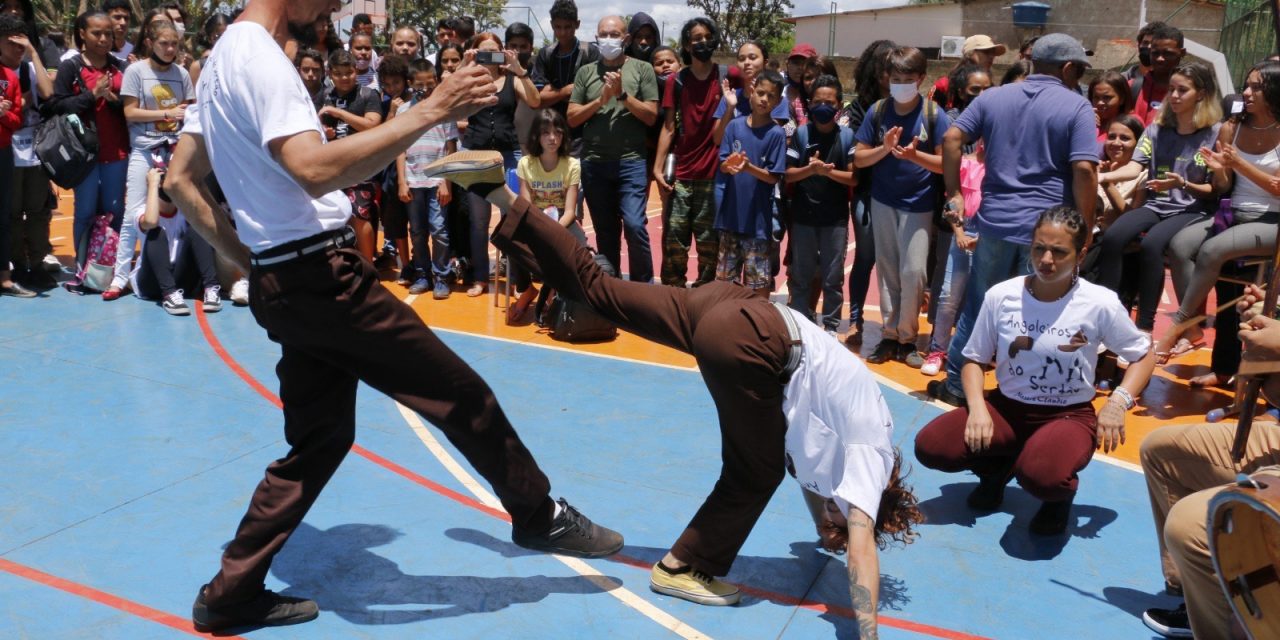 Casa de Cultura Telar lança “Jogo de Dentro”, com aulas gratuitas de capoeira, futebol e exercícios livres