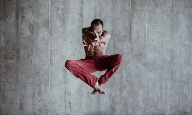 Exposição Corpo em Movimento no Centro de Dança 
