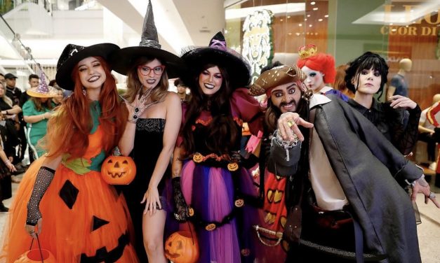 Desfile com personagens agita o Halloween do Taguatinga Shopping