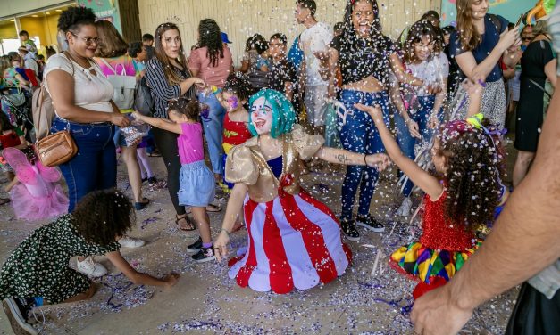 Folia de Carnaval no Pátio Brasil