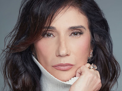 Zizi Possi traz o show de volta ao começo para a Caixa Cultural Brasília nos dias 1°, 2 e 3 de agosto