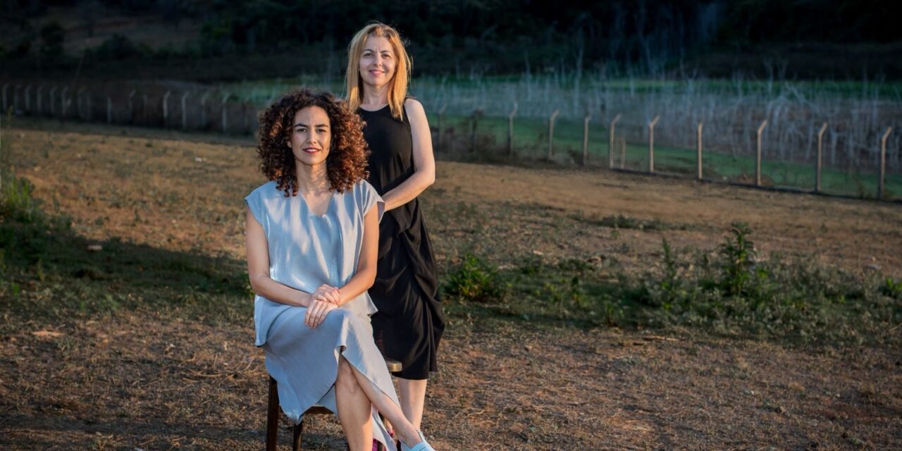 <strong>Liberty Mall recebe coleção inédita da sapateira Virgínia Barros com peças que unem moda, arte e tecnologia</strong>