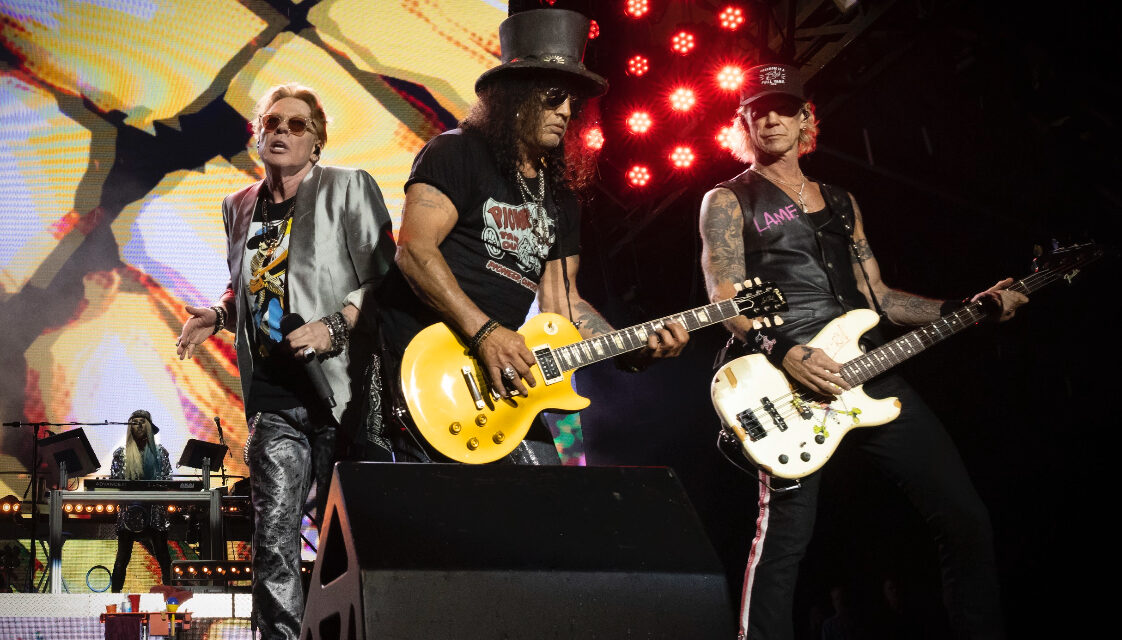 <strong>Guns N’ Roses fecha turnê no Brasil com show histórico na Capital Federal</strong>