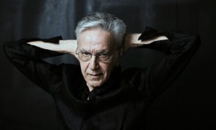 <strong>Caetano Veloso&nbsp;</strong><a></a><strong>se apresenta no Festival Estilo Brasil em dezembro — pré-venda vai até amanhã</strong>