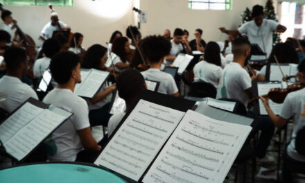 Orquestra da Rocinha participa dos 50 anos de entidade elétrica