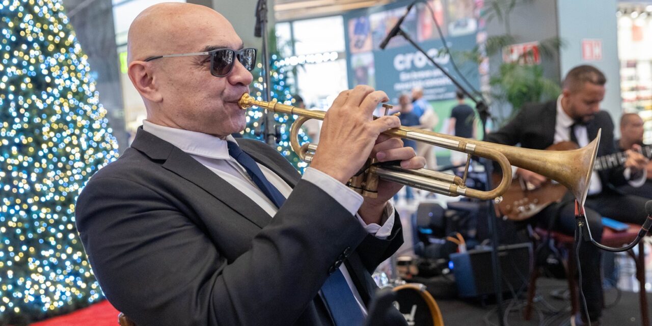 <strong>Manhattan Shopping celebra o fim do ano com as últimas apresentações de 2025 do Manhattan Jazz</strong>