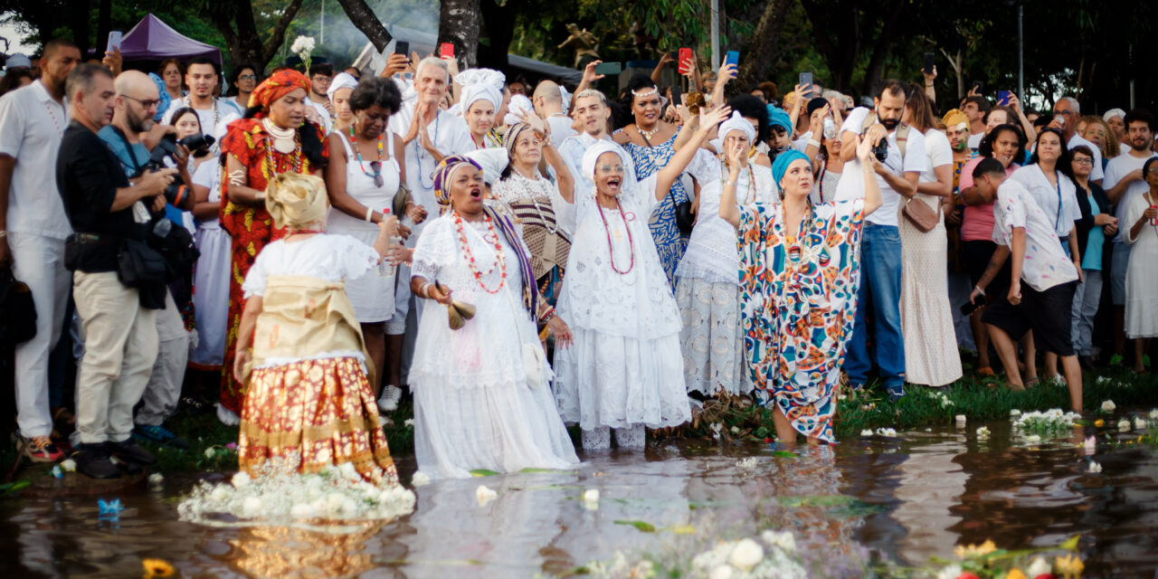 <strong>Cortejo histórico e anúncio da revitalização da Praça dos Orixás marcam Festa das Águas 2026&nbsp;</strong>