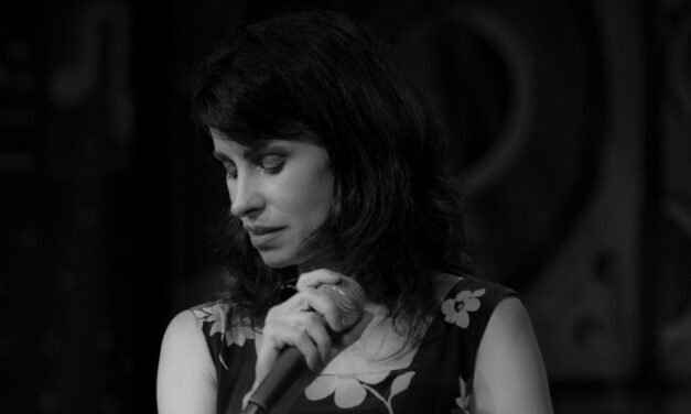 Célia Porto celebra 30 anos de carreira e aniversário com o show Estrela da Terra no Clube do Choro de Brasília