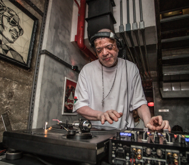 Sesc-DF vai transformar o Setor Comercial Sul em pista de dança com lendas da música eletrônica e do Hip Hop