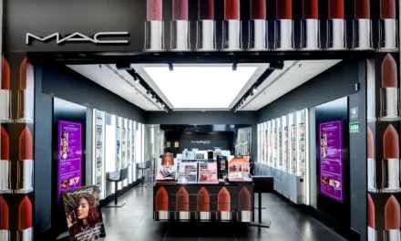 M·A·C Cosmetics reinaugura loja no ParkShopping Brasília com evento especial para consumidores