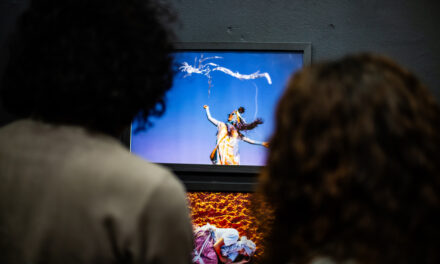 Exposição Festa de Olhar celebra a fotografia de Tatiana Reis na Galeria Risofloras 