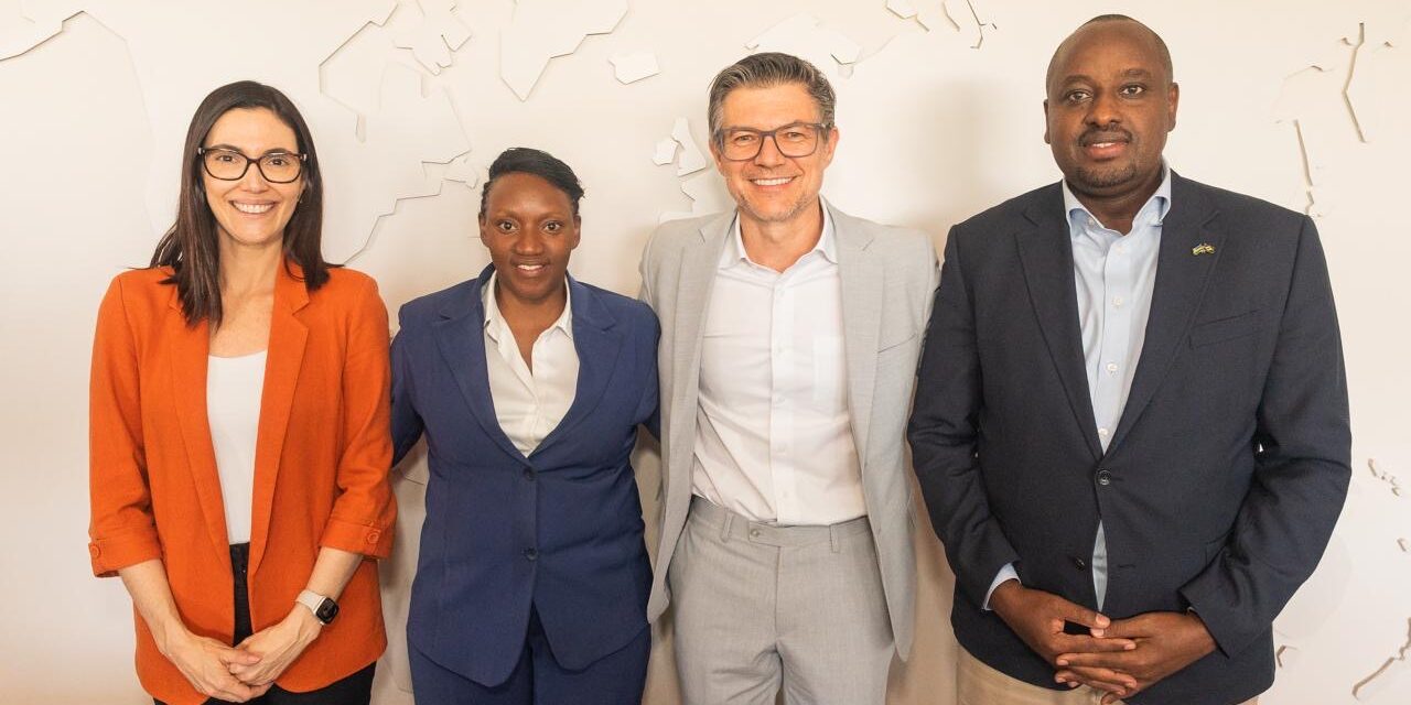 Ruanda busca ampliar presença no Brasil e aproxima empresas em agenda realizada em Brasília